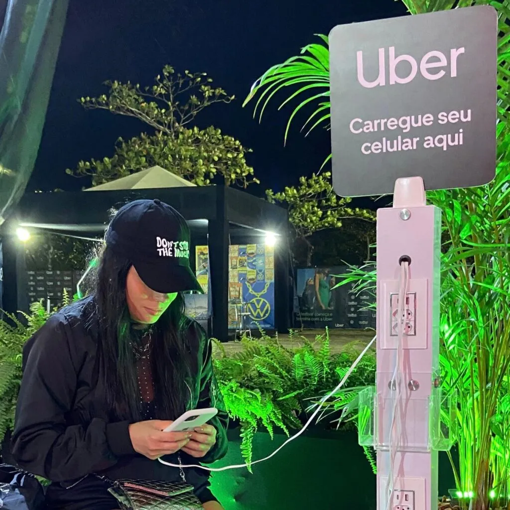 Torre 22 carregadora personalizada pela Uber no Rock in Rio