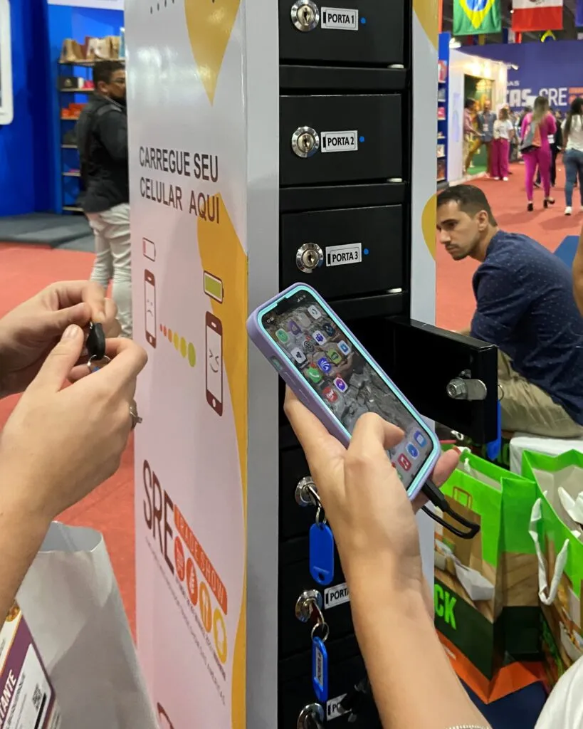 Onda Certa Soluções aluga totem para eventos